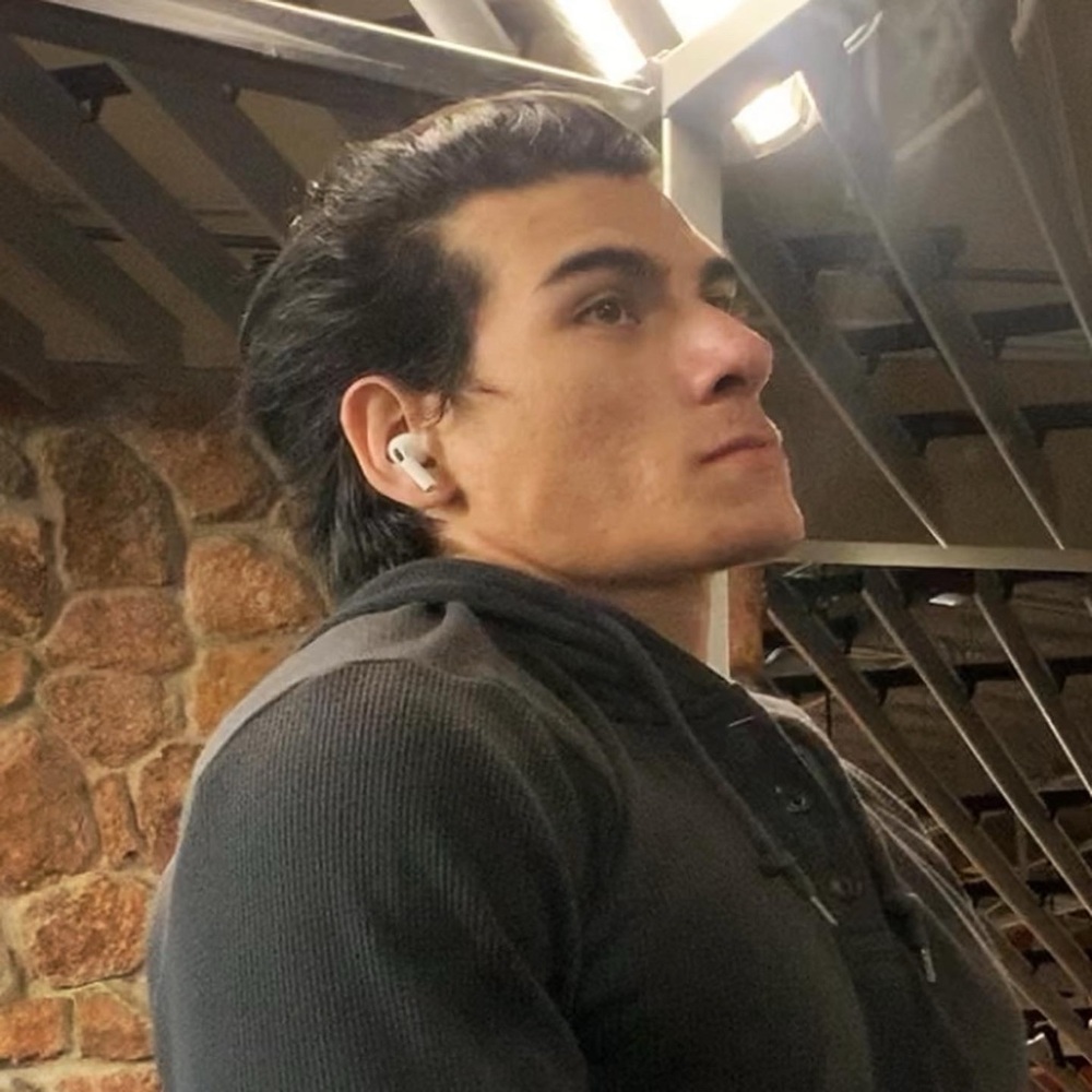 Meet your Posher, Victor